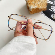 Carregar imagem no visualizador da galeria, Luanda
